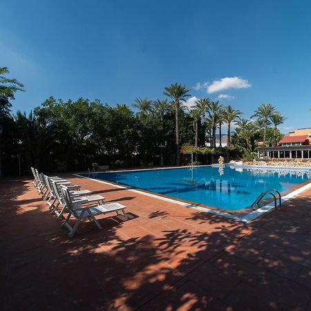 Las Palmeras Crevillente Exterior photo